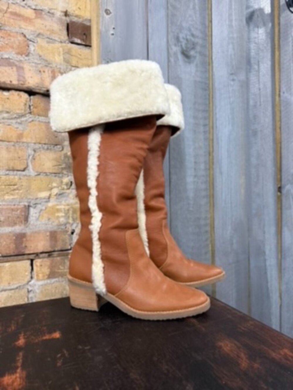 Michael Kors tan leather and cream shearling fold-over / over-the-knee boots.